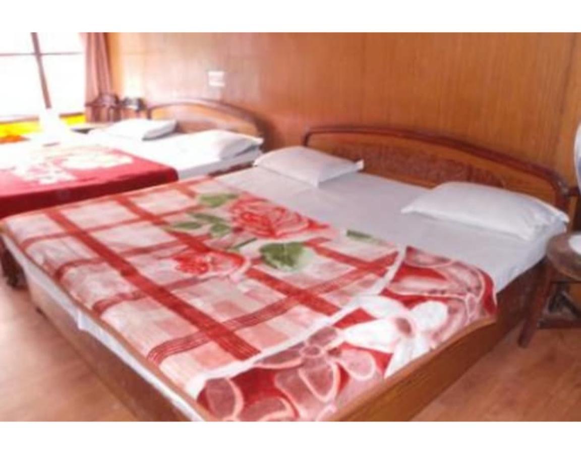 Hotel Darpan Nainital Bagian luar foto